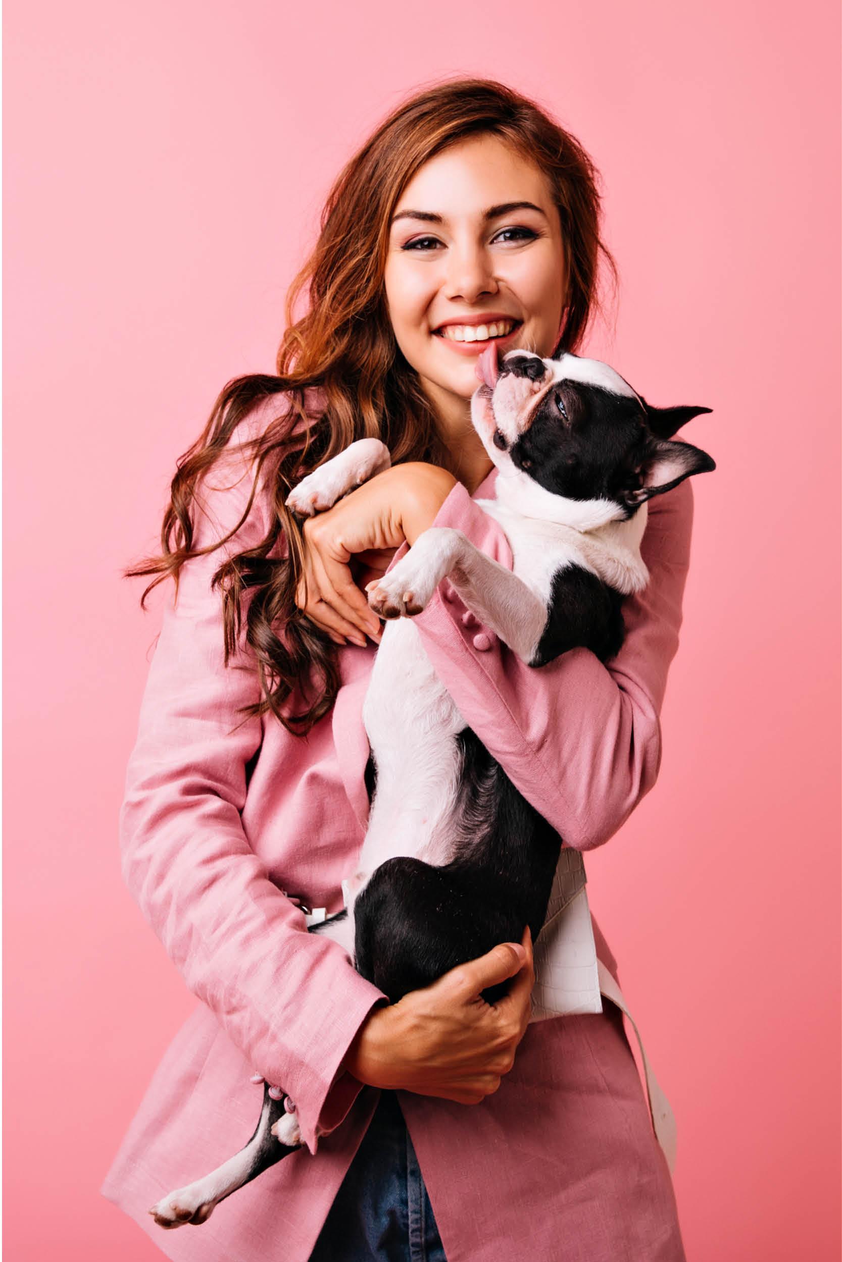 Célébrez la Saint-Valentin avec votre chien ou votre chat ! Célébrez la Saint-Valentin avec votre chien ou votre chat !